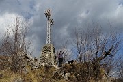 30 Alla croce di vetta della Filaressa (1134 m)